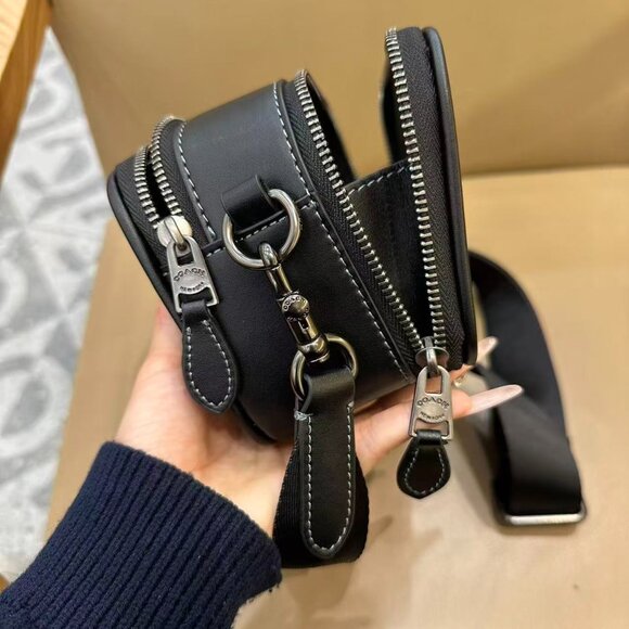 COACH Men's WYATT Crossbody Bag, Size 19.5 x 11.5 x 6.5 cm - Picture 8 of 9